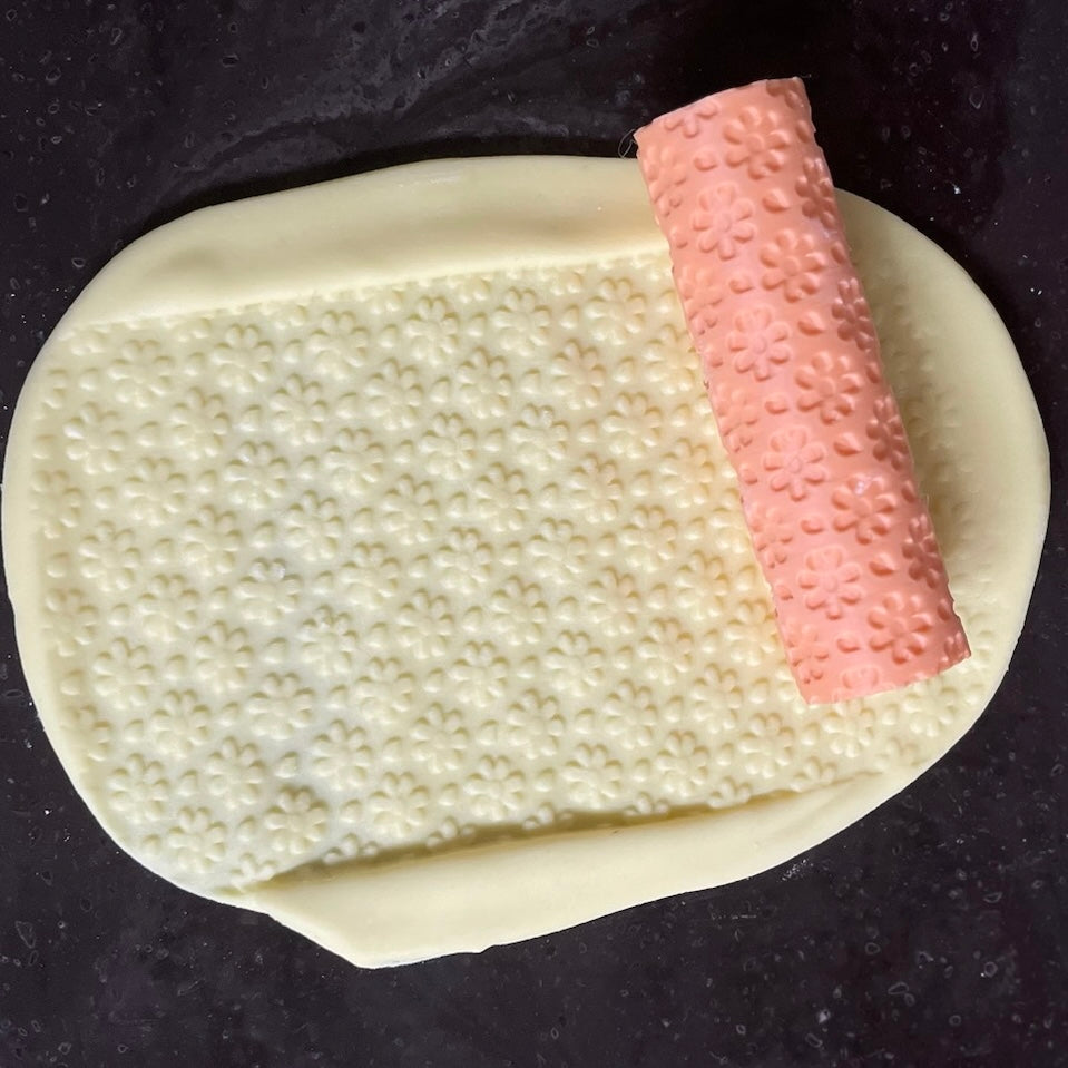 Done to Order : Daisy Texture Roller - SHCreations