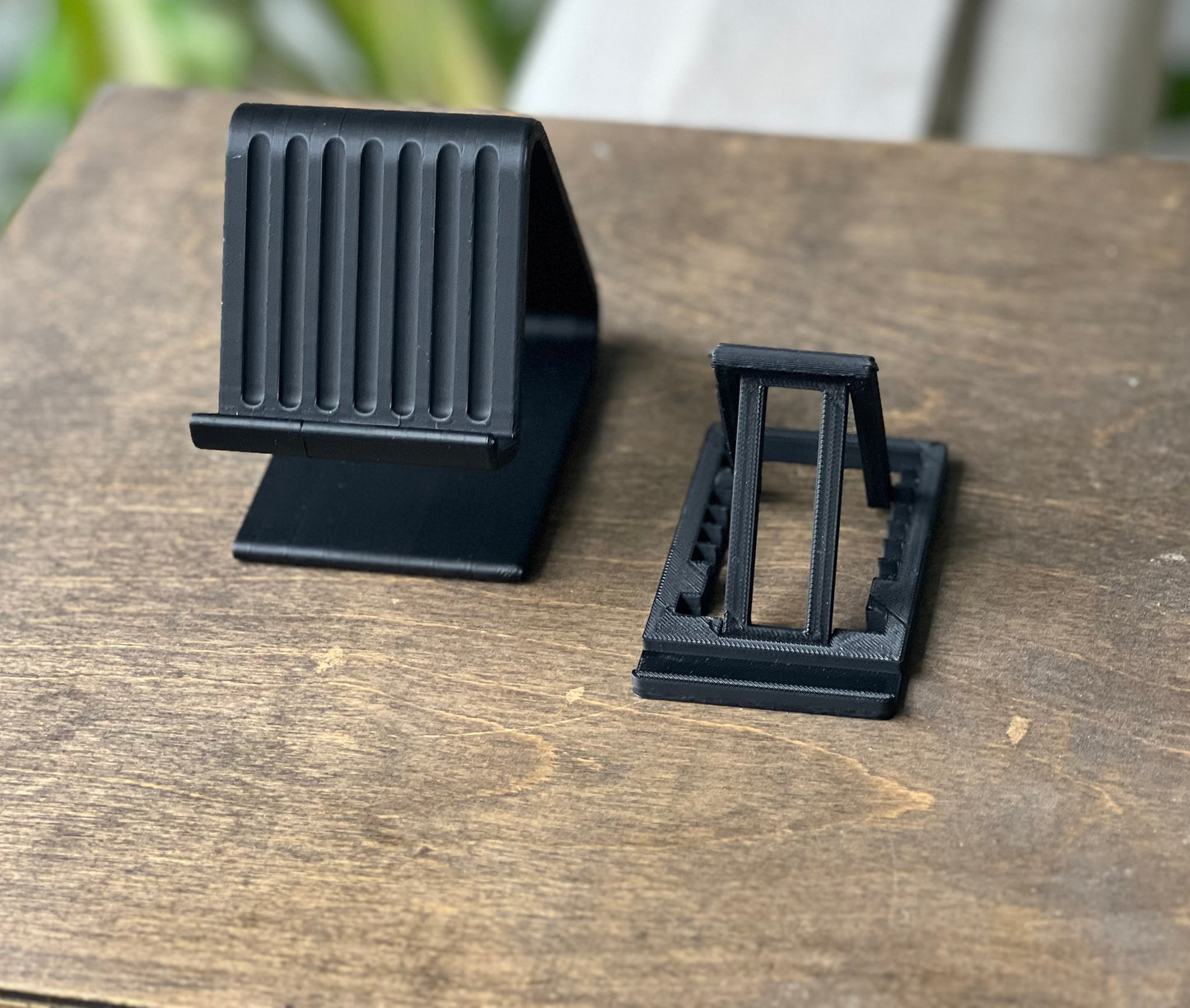 DONE TO ORDER: Phone Stand 1 - SHCreations