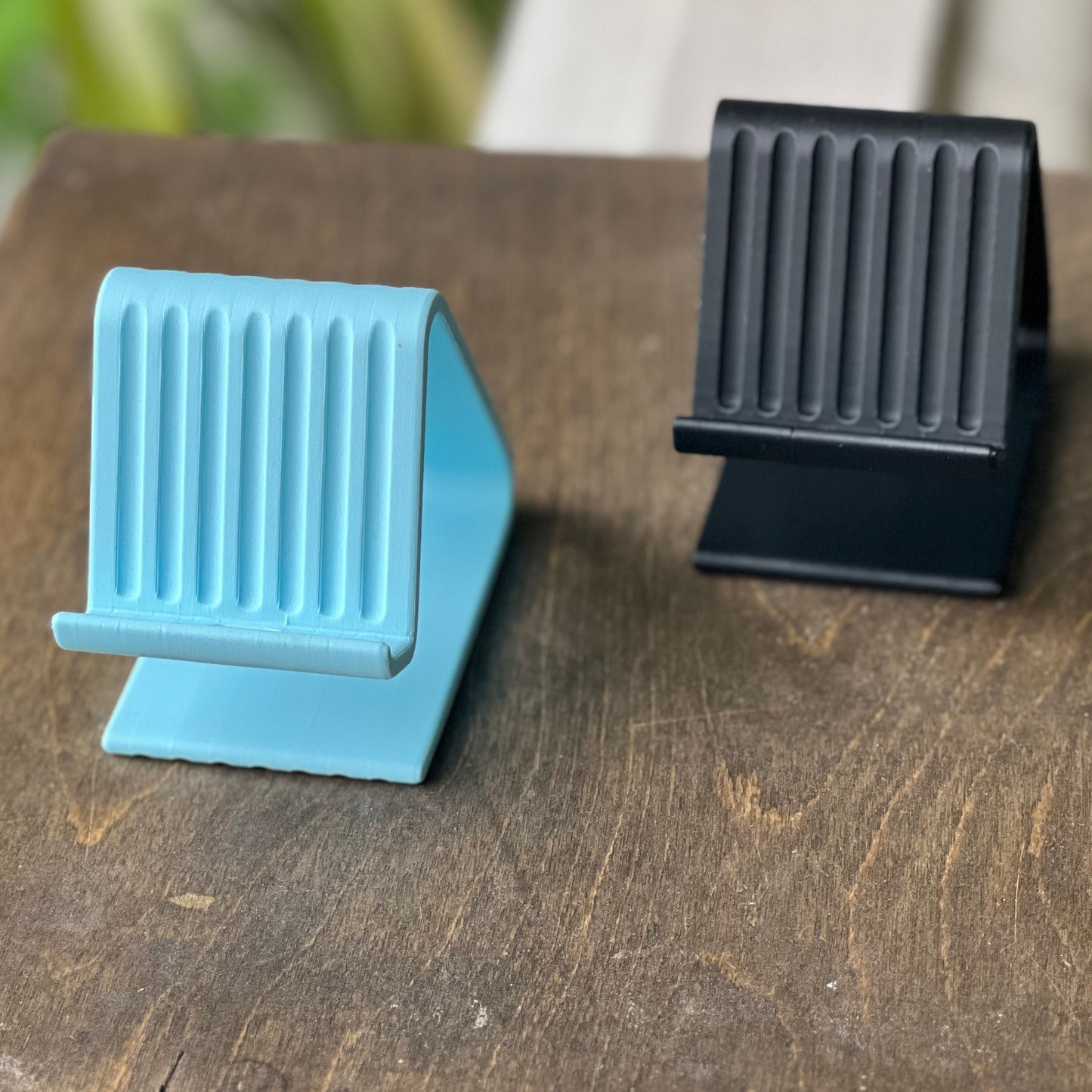 DONE TO ORDER: Phone Stand 1 - SHCreations