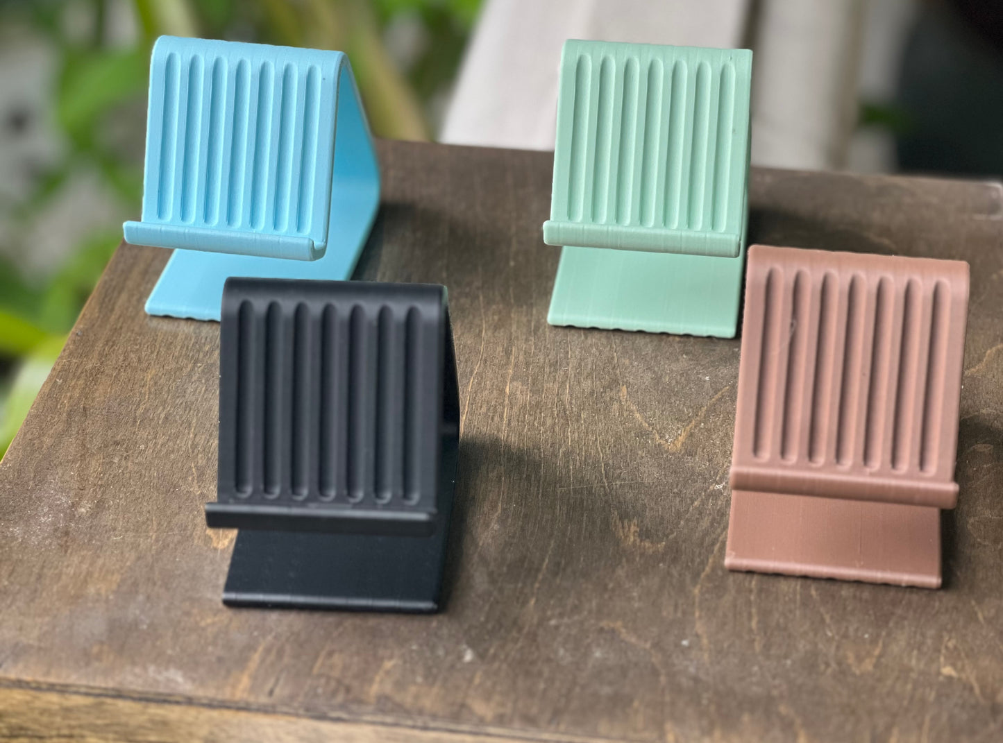 DONE TO ORDER: Phone Stand 1 - SHCreations