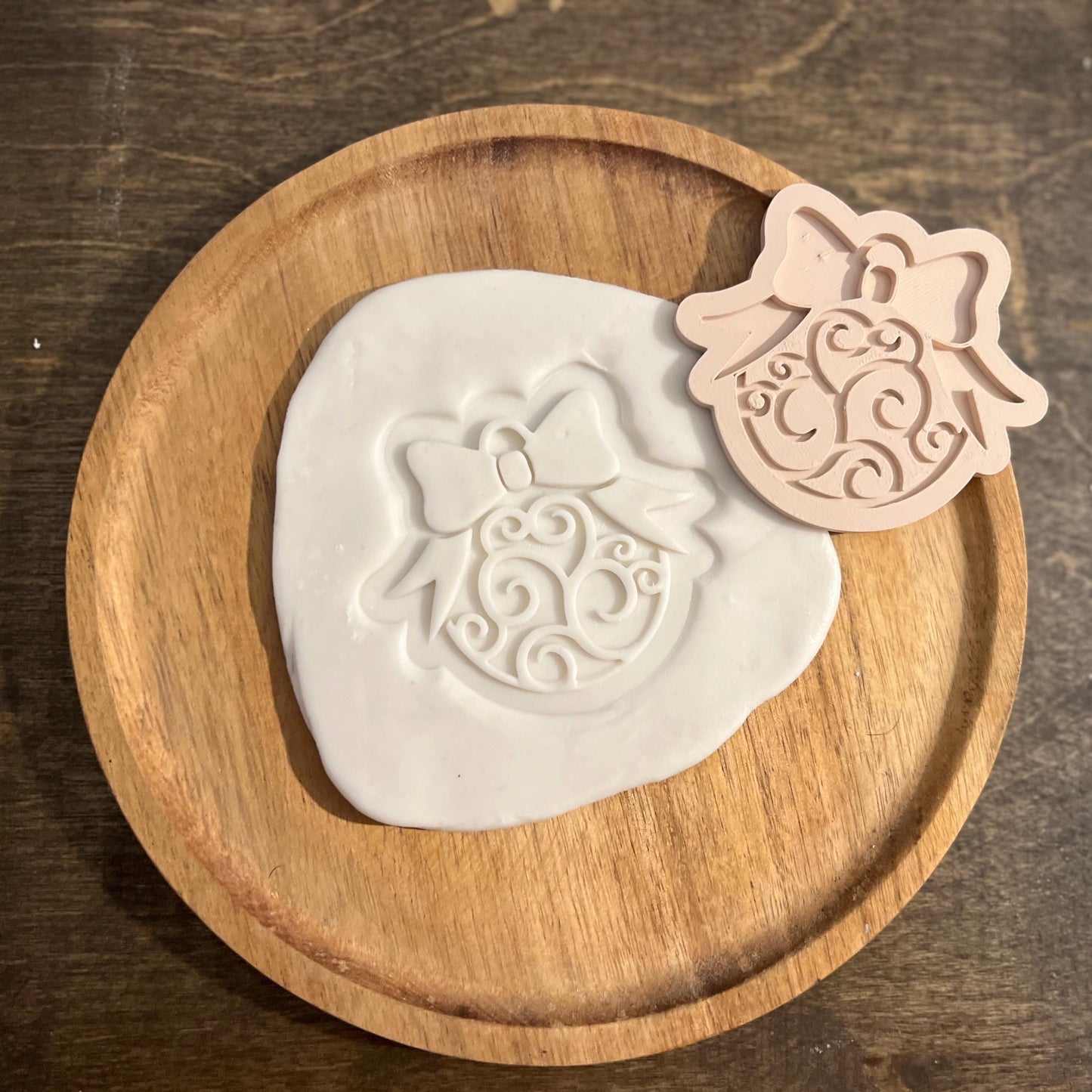 Swirly Ornament w/Bow Cookie Cutter STL, Ornament Fondant Embosser, Ornament with Bow Cookie, Swirly Ornament Embosser, Xmas Fondant Stamp