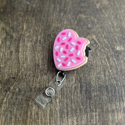 3D Valentine Heart Cookie Badge Reel – Sweeten Your Style with Functional Flair! ❤️