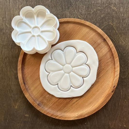 DONE TO ORDER: Daisy Cookie Cutter + Fondant Embosser - SHCreations