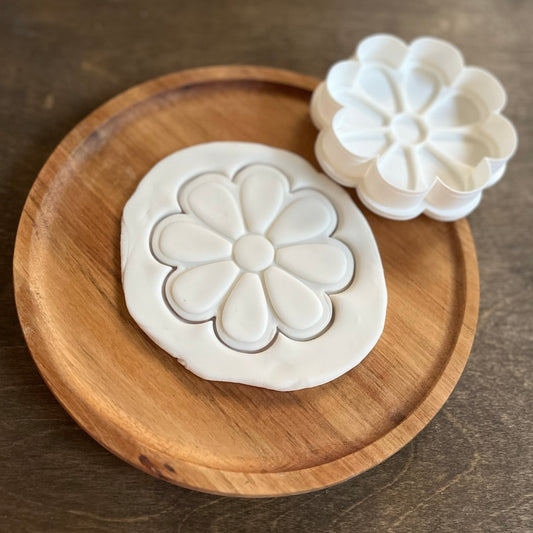 DONE TO ORDER: Daisy Cookie Cutter + Fondant Embosser - SHCreations