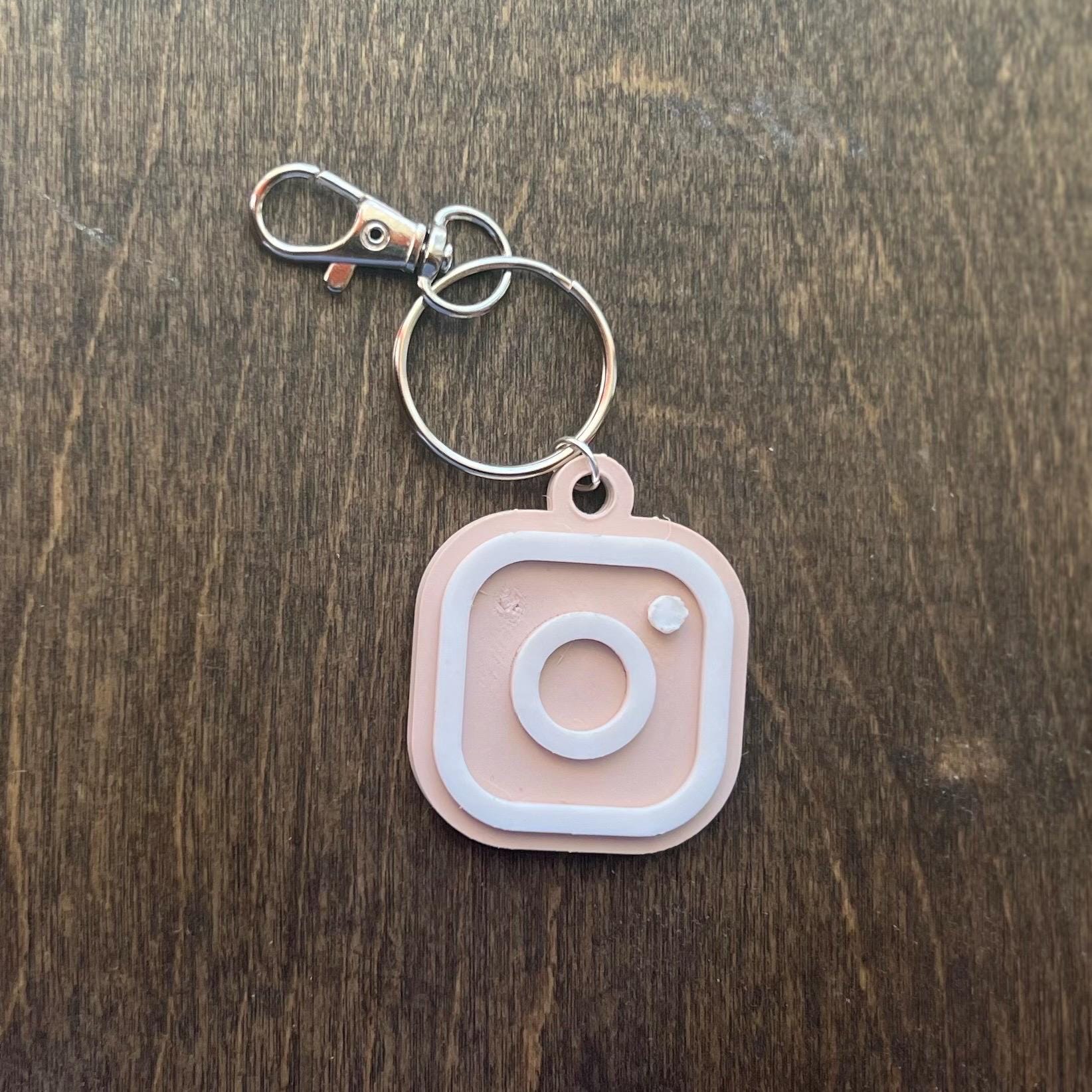 3D Social Media Nfc Keyring STL File, NFC Keychain, 3D printed keyring stl, nfc Style keychain stl, 3d printed keychain stl, 3d keyring stl