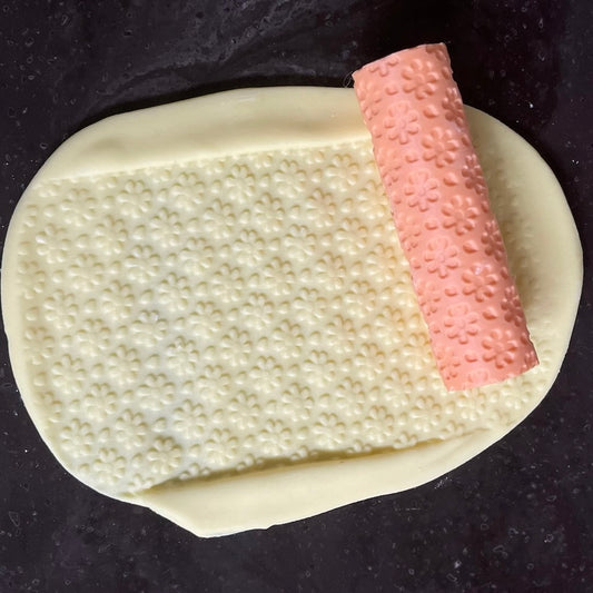 Done to Order : Daisy Texture Roller - SHCreations